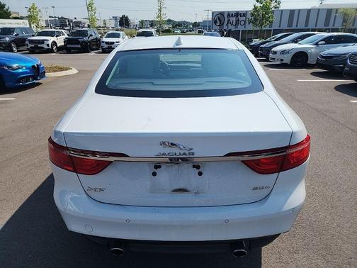 2016 Jaguar XF 35t Prestige