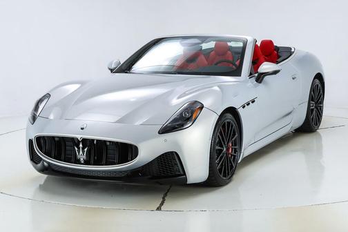 Bianco 2026 Maserati GranCabrio BASE