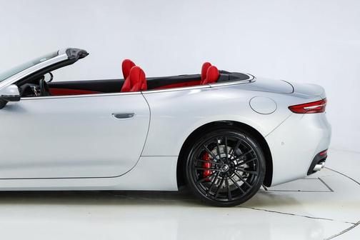 Bianco 2026 Maserati GranCabrio BASE