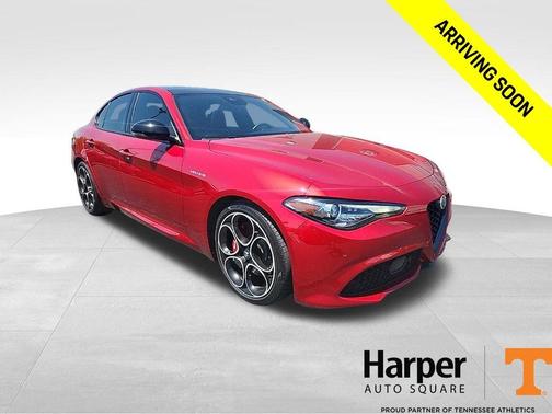 Rosso 2023 Alfa Romeo Giulia Veloce