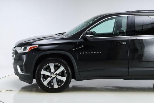 2020 Chevrolet Traverse LT Leather