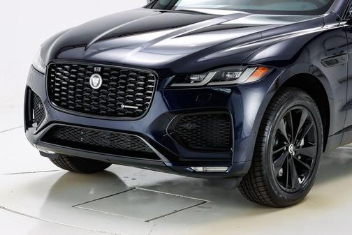 2025 Jaguar F-PACE P400 R-Dynamic S