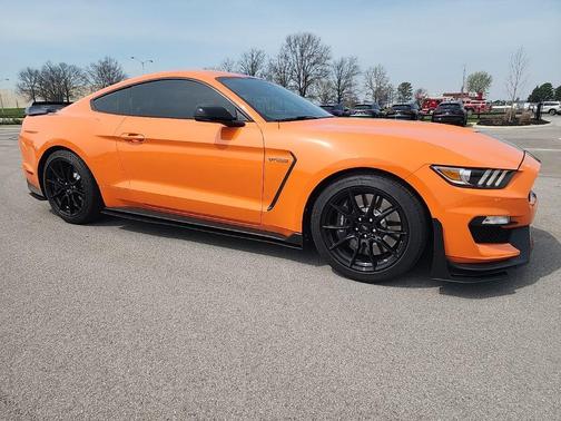 2020 Ford Shelby GT350 Base