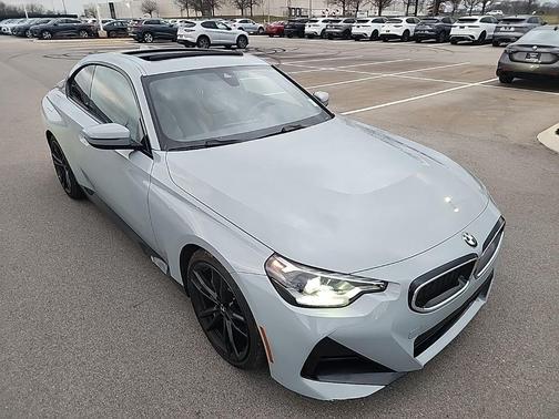 2022 BMW 230 i