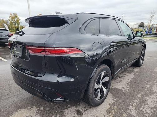 2025 Jaguar F-PACE P250 R-Dynamic S