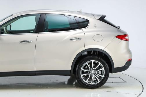 2017 Maserati Levante Base