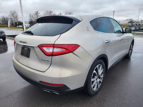 2017 Maserati Levante Base
