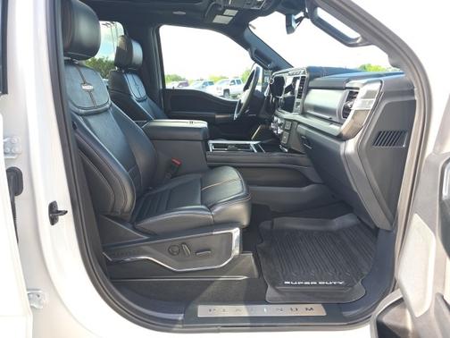 2024 Ford F-250 PLATINUM