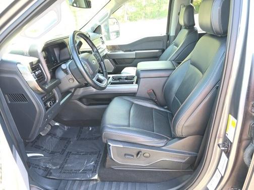 2024 Ford F-350 LARIAT SUPER DUTY