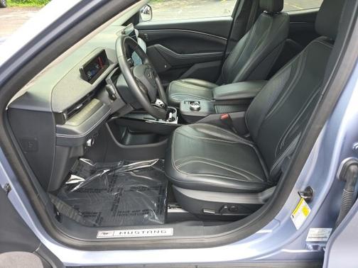 2022 Ford Mustang Mach-E PREMIUM