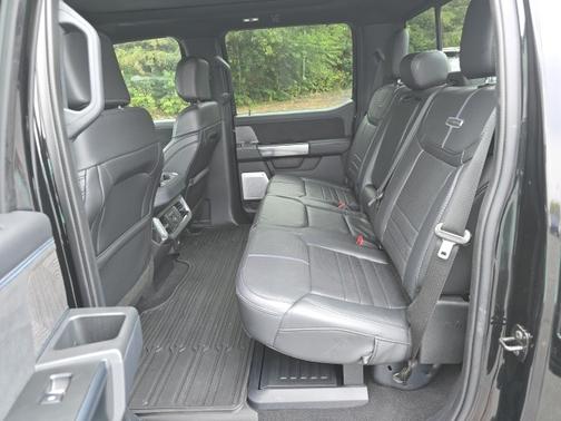 2025 Ford F-250 PLATINUM
