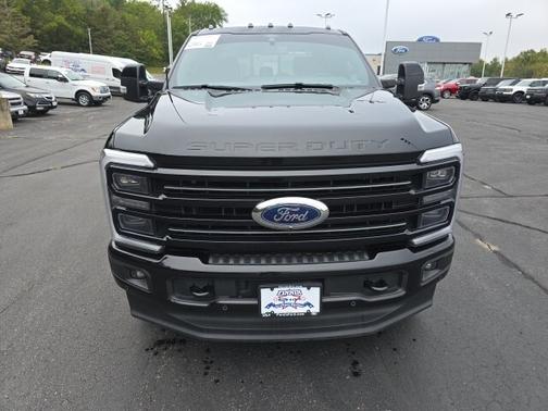 2025 Ford F-250 PLATINUM