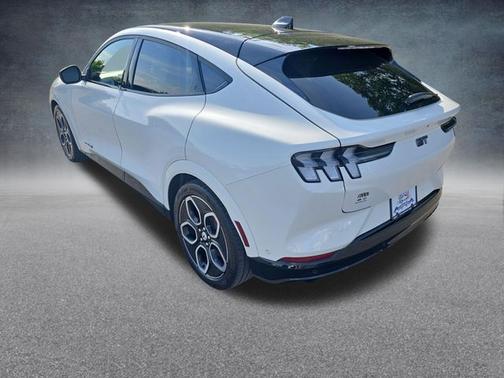 STAR WHITE MET TRI-COAT 2023 Ford Mustang Mach-E GT