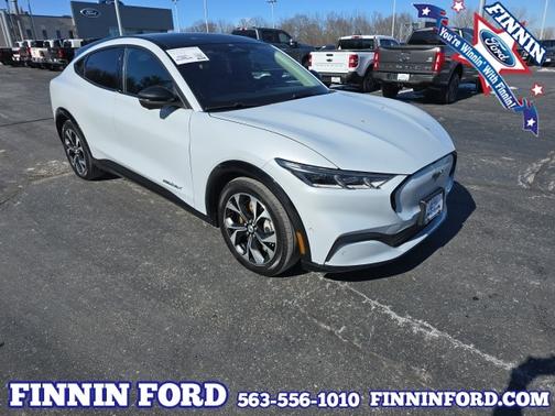 2022 Ford Mustang Mach-E PREMIUM