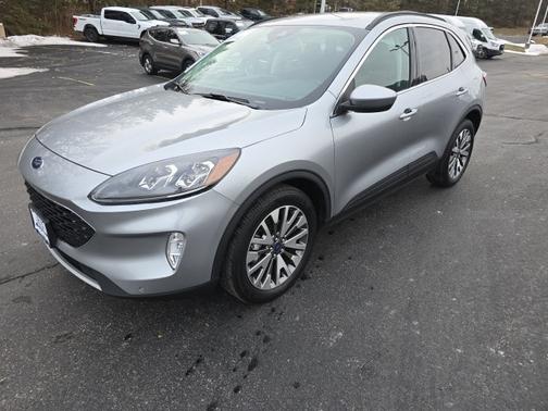 2022 Ford Escape TITANIUM