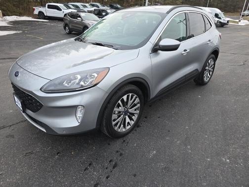 2022 Ford Escape TITANIUM