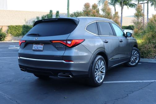 2023 Acura MDX 