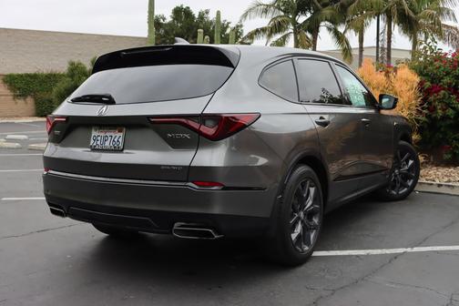 2023 Acura MDX
