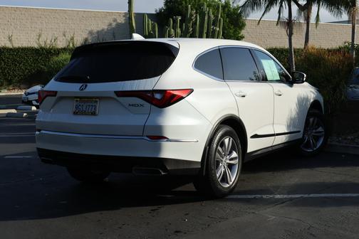 Platinum White Pearl 2023 Acura MDX