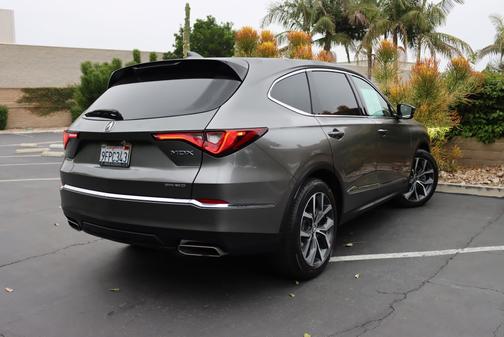 2023 Acura MDX 