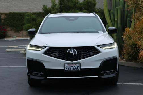Platinum White Pearl 2026 Acura MDX