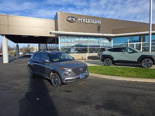 2024 Hyundai VENUE SEL