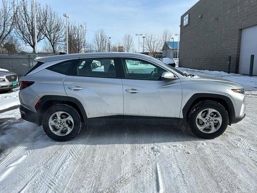 2024 Hyundai TUCSON SE