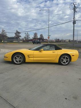 2000 Chevrolet Corvette Base