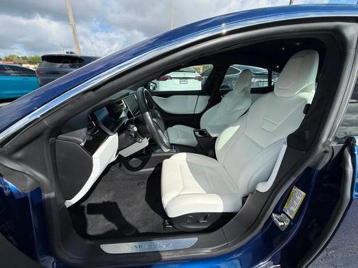 2017 Tesla Model S 75