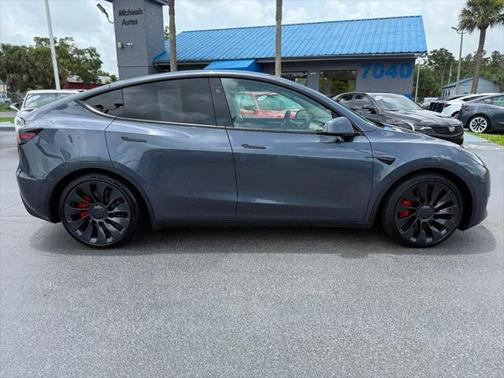 2023 Tesla Model Y Performance AWD