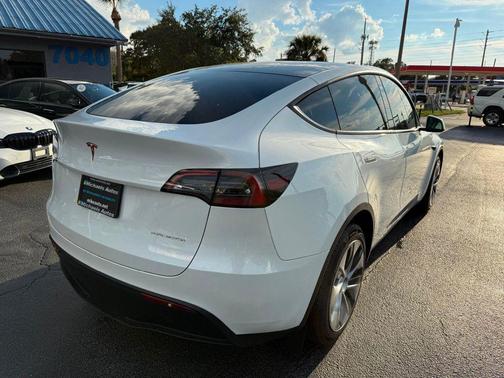 2023 Tesla Model Y Long Range AWD