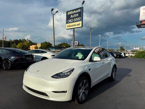 2023 Tesla Model Y Long Range AWD