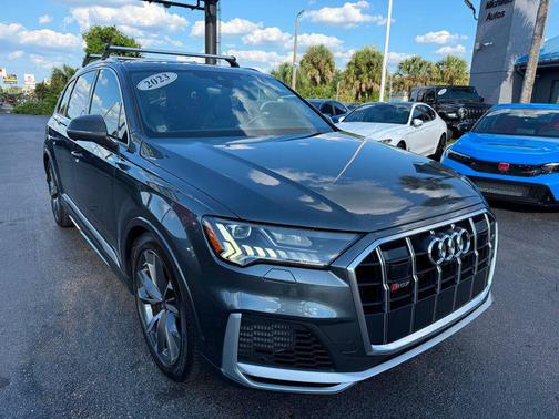 Daytona Gray Pearl Effect 2023 Audi SQ7 4.0T Prestige