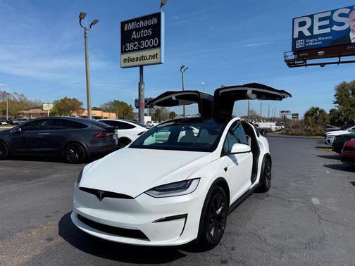 2022 Tesla Model X AWD
