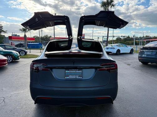 2022 Tesla Model X AWD