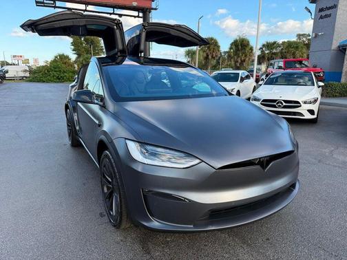2022 Tesla Model X AWD