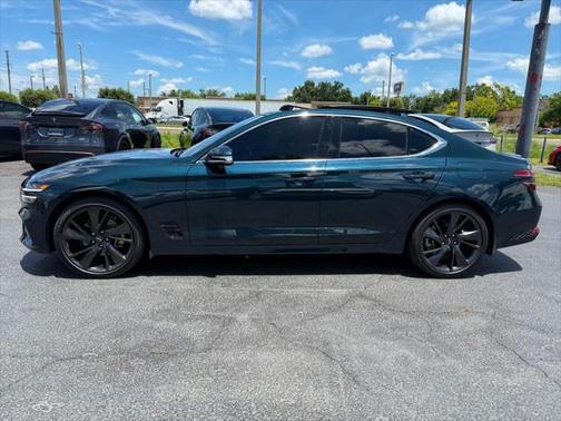 2022 Genesis G70 2.0T AWD