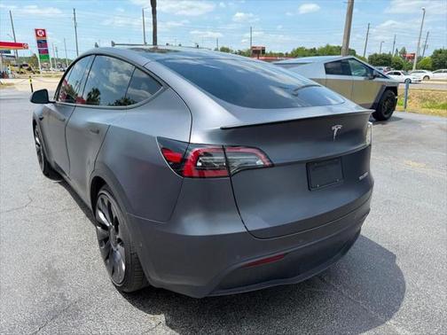 2022 Tesla Model Y Performance AWD