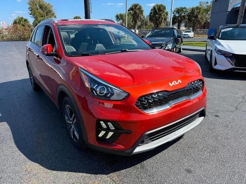 2022 Kia Niro LXS