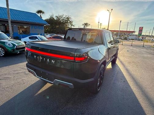 2024 Rivian R1T Adventure Dual Motor Large Pack
