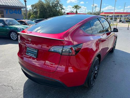 2023 Tesla Model Y Performance AWD