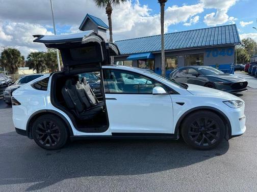 2023 Tesla Model X AWD