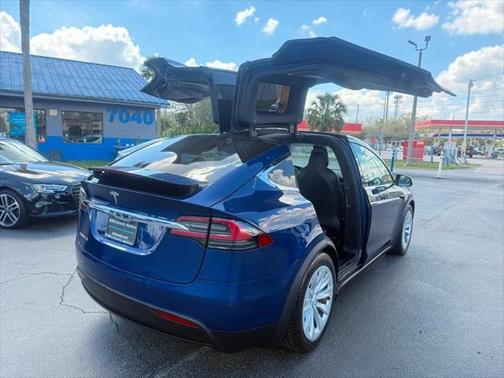 2018 Tesla Model X 75D AWD