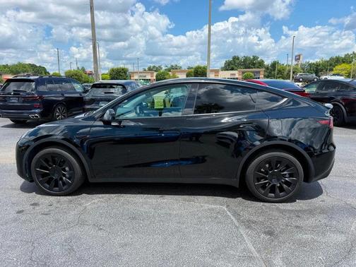 Solid Black 2023 Tesla Model Y **MODEL Y LONG RANGE AWD**AUTOSTEER PACKAGE**