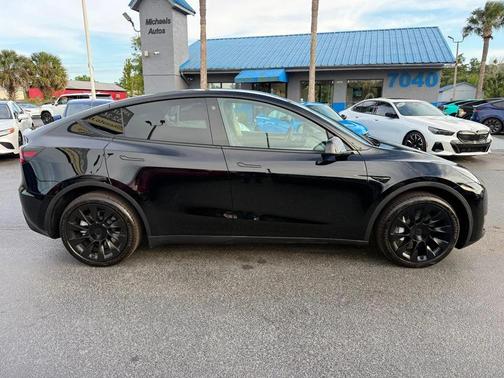 Solid Black 2023 Tesla Model Y **MODEL Y LONG RANGE AWD**AUTOSTEER PACKAGE**