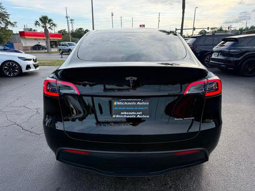 Solid Black 2023 Tesla Model Y **MODEL Y LONG RANGE AWD**AUTOSTEER PACKAGE**