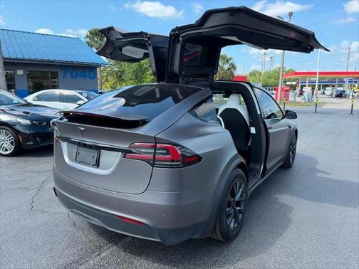 2022 Tesla Model X Dual Motor All-Wheel Drive