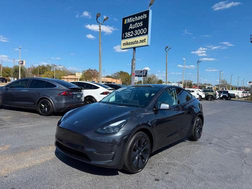 2025 Tesla Model Y Long Range AWD