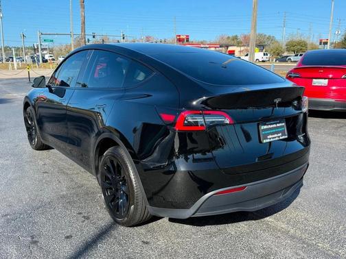 2023 Tesla Model Y Long Range AWD