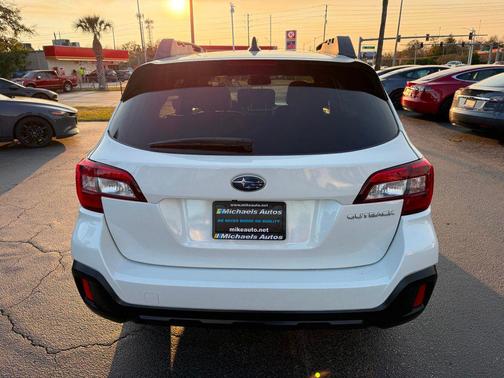 2018 Subaru Outback 2.5i Limited